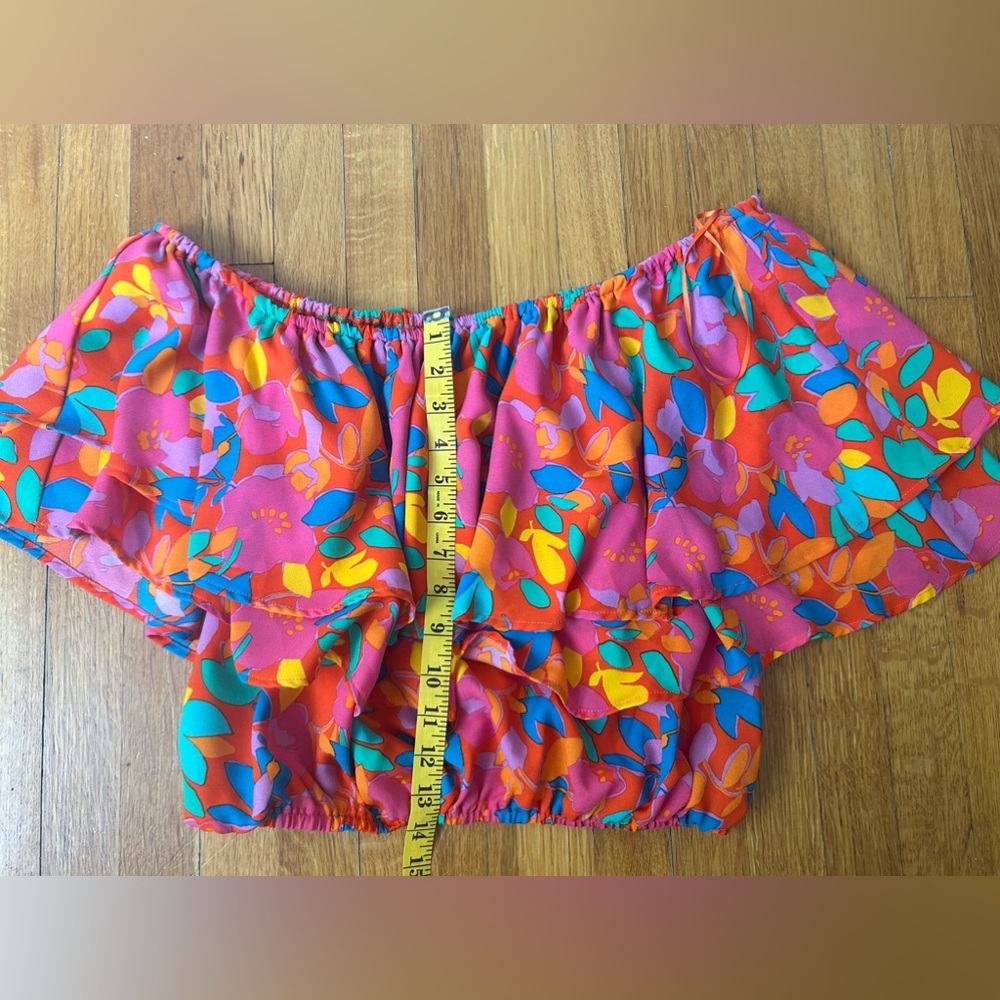 Colorful cropped top